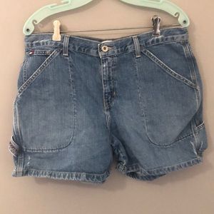 Vintage Tommy Hilfiger women’s jean shorts waist 32